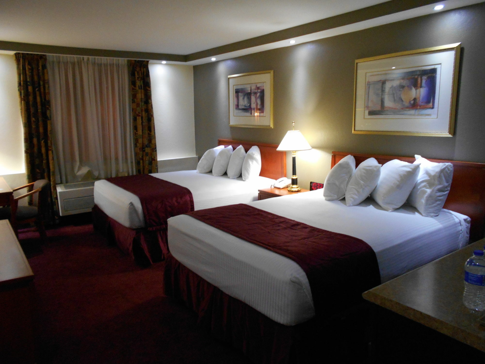 Best Host Inn Plaza Kansas City South Grandview Kültér fotó